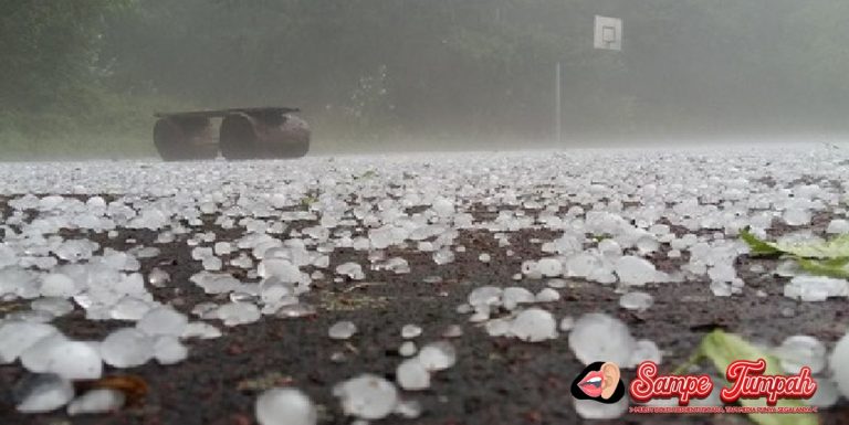 Hujan Es di Palembang