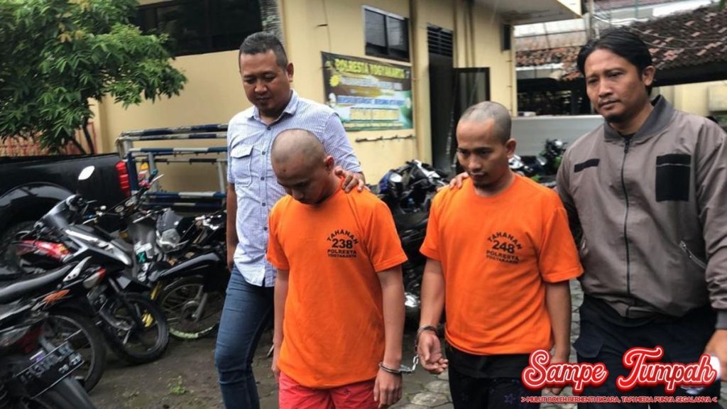 Viral! Mahasiswi di Yogya Disiram Air Keras, Pelakunya Ketangkep!