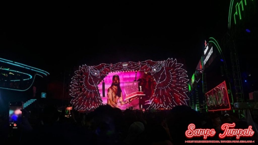 DWP 2024 Ditutup Meriah dengan Ritual Kue Ala Steve Aoki!