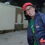 Mandra: Antara Cinta dan Takut pada Fans Ibu-ibu yang Agresif!