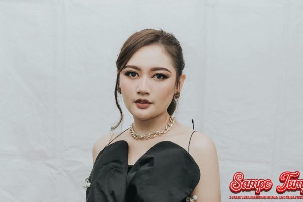 Dari Nada ke Nomer: Meiska Adinda Cari Melodi di Dunia Coding! Dari Nada ke Nomer: Meiska Adinda Cari Melodi di Dunia Coding!