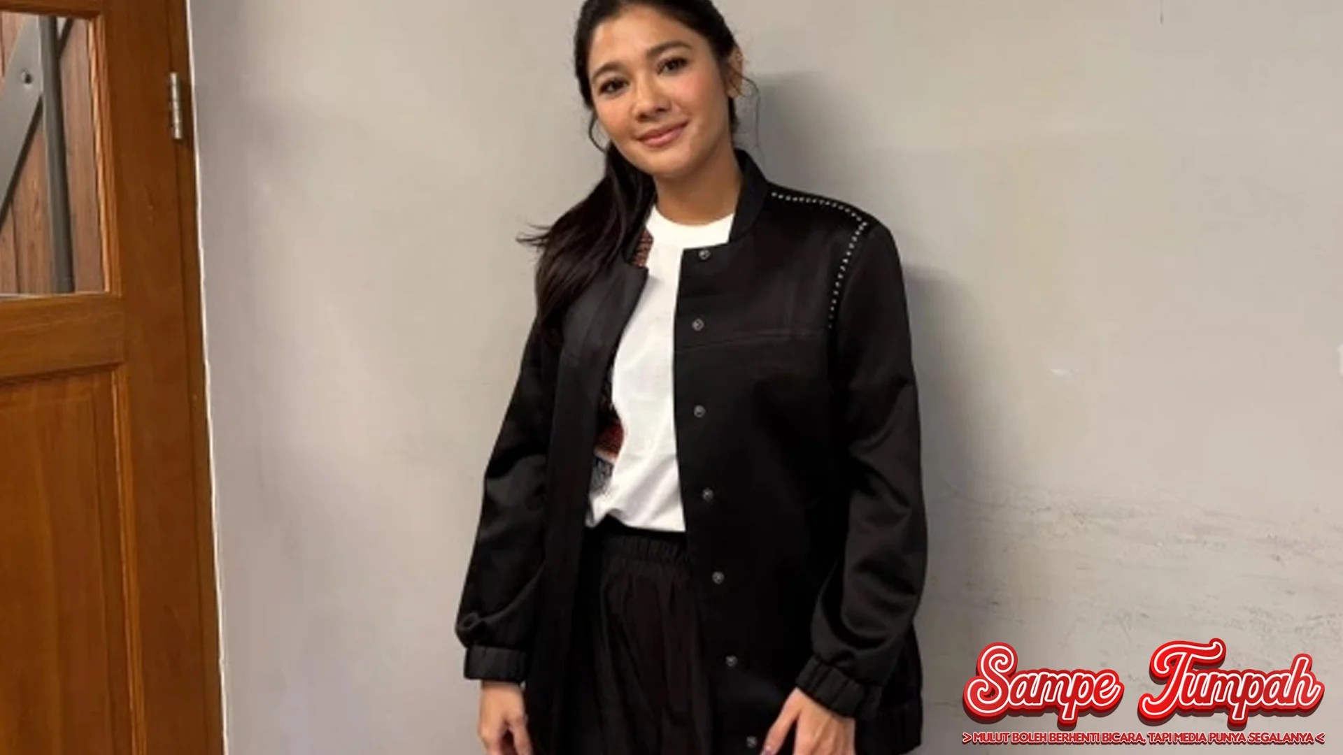 Naysilla Mirdad Air Mata 777, Pujian Bunda Corla Indah