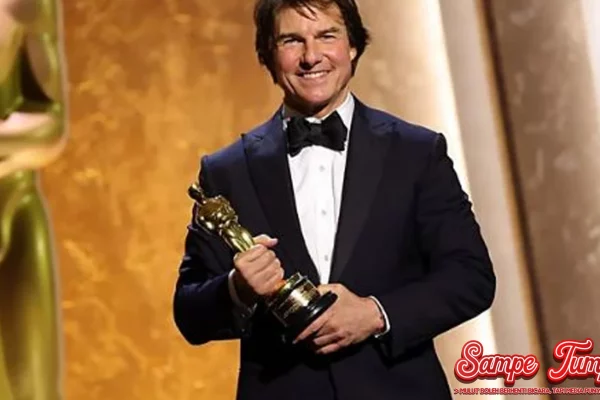 Akhirnya Resmi Tom Cruise Raih Oscar Setelah 44 Tahun!