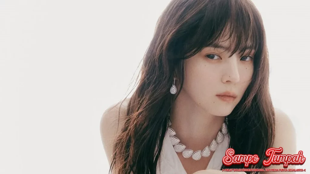 Han So Hee Curi Hati Pesona Bare Face di 5 Pemotretan!